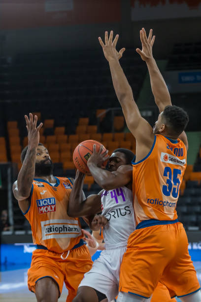 冠热门跌落 冠热门跌落